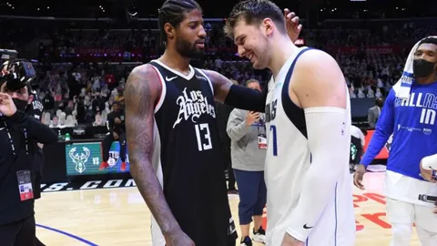 甲A再起波澜：队务抗议判罚，冲突裁判成焦点